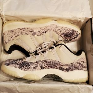 Retro 11 snakeskin lows